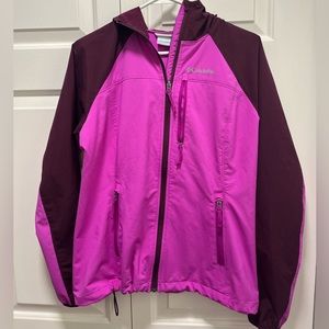 Columbia windbreaker rain jacket.